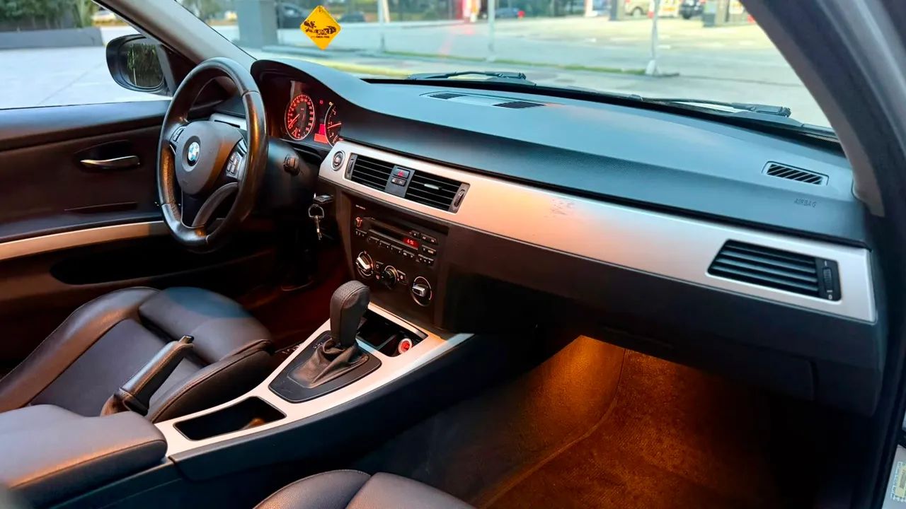 BMW 320I A 2011 - Foto 5
