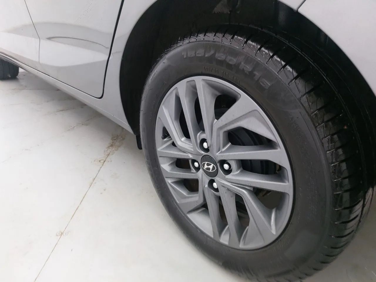 Hyundai HB20 Limited 1.0 Flex 12V Mec., foto 12 de 18