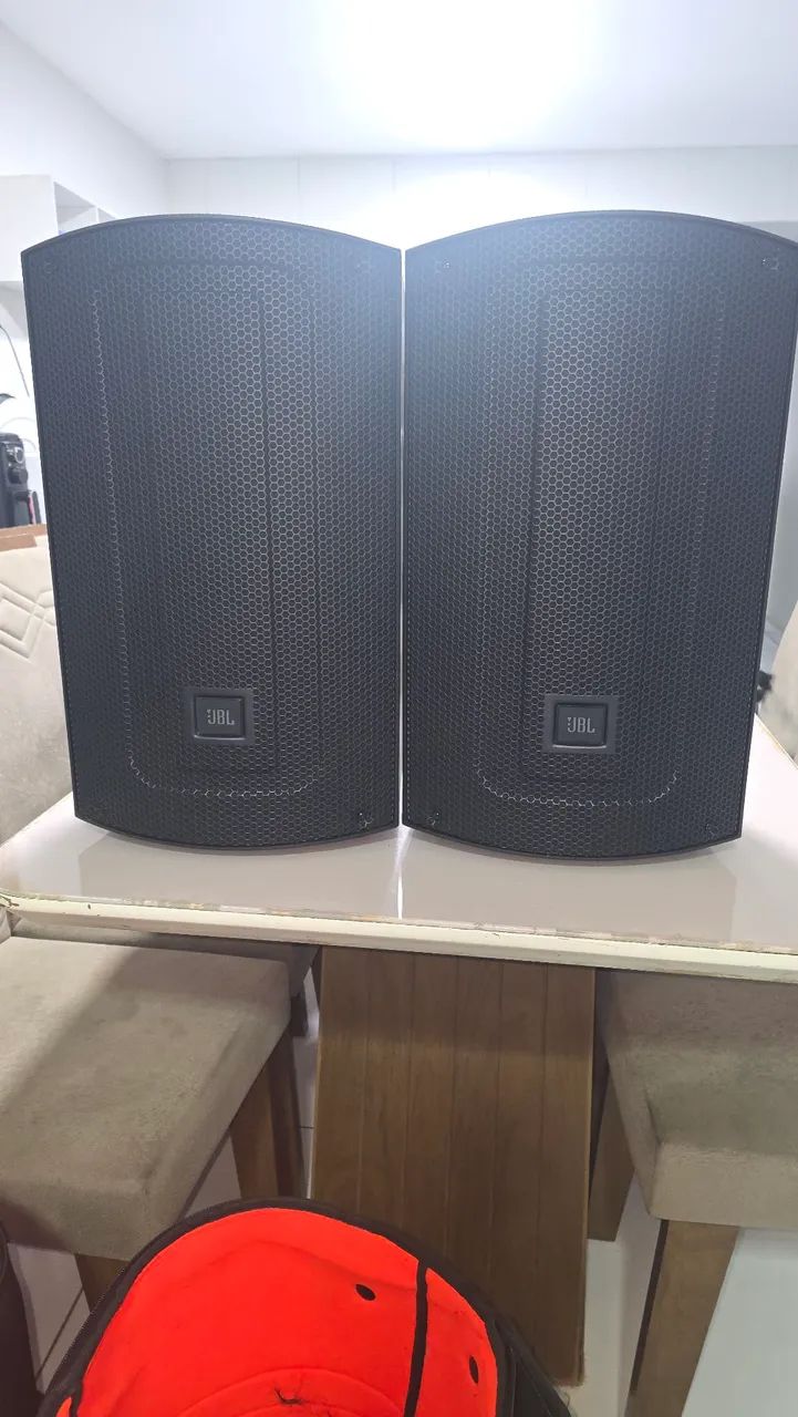 Par de caixas JBL max 10