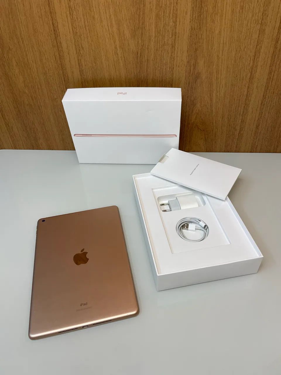 iPad 8ª Geração - 32GB - Dourado (A2270) | Perfeito Estado