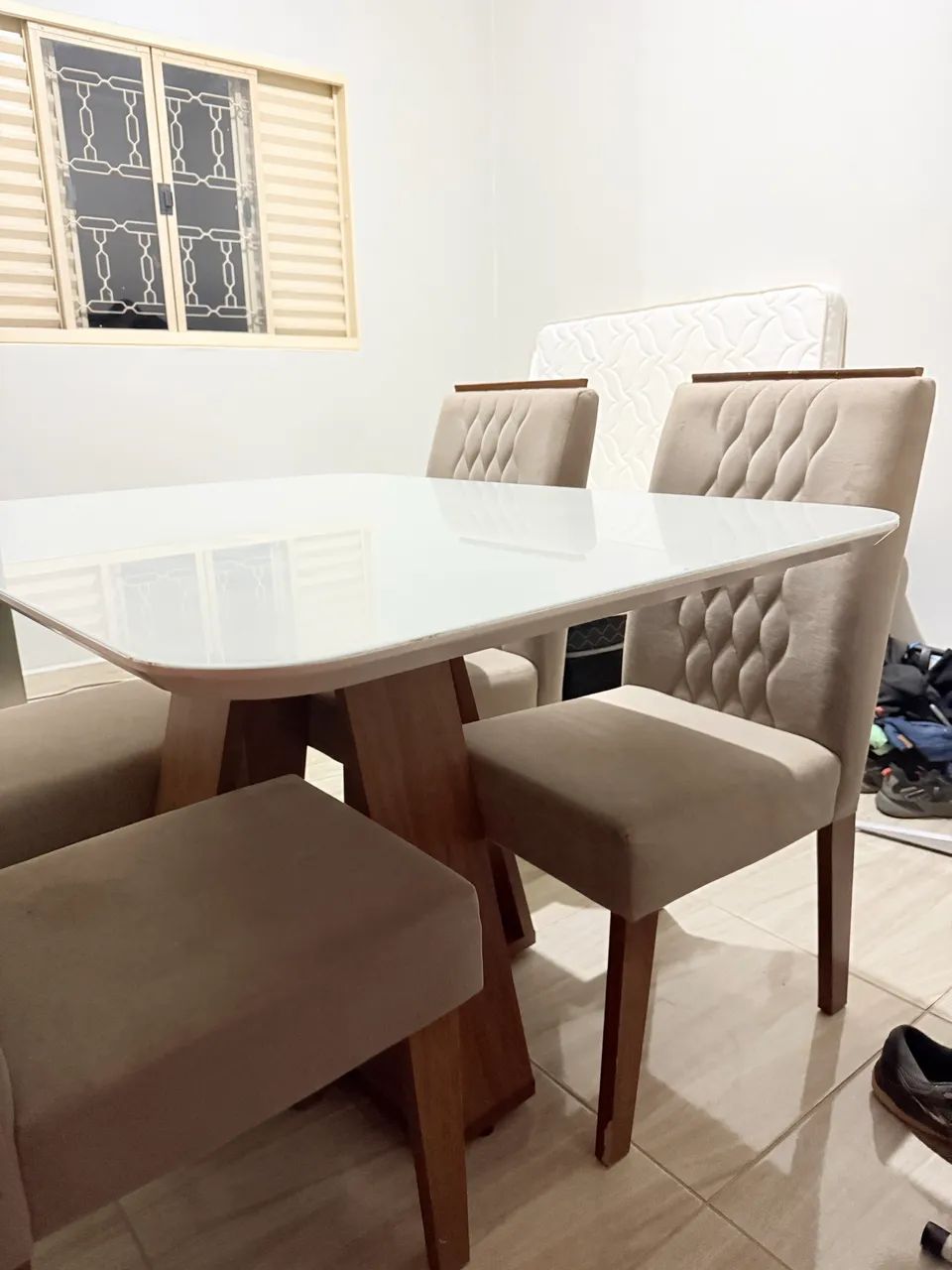 Mesa 4 cadeiras  - Foto 3