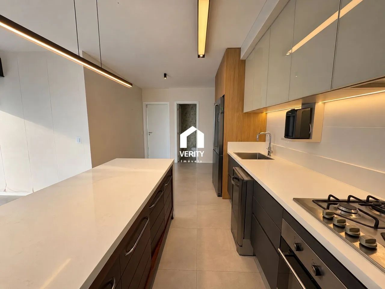 Apartamento 3 Quartos com Suíte, 3 Vagas e Sacada com Churrasqueira no Canto - Foto 5