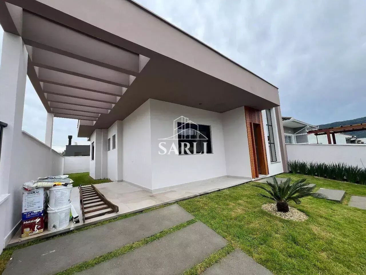 YA/Casa Nova com 3 Dormitórios e Suíte no Lisboa 3  Forquilhinhas | São José