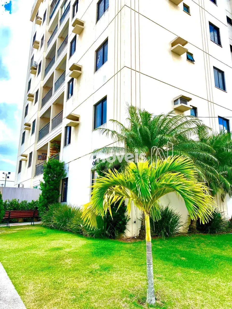 Aluguel de apartamento bem localizado com 3/4 no bairro Pedra do Descanso