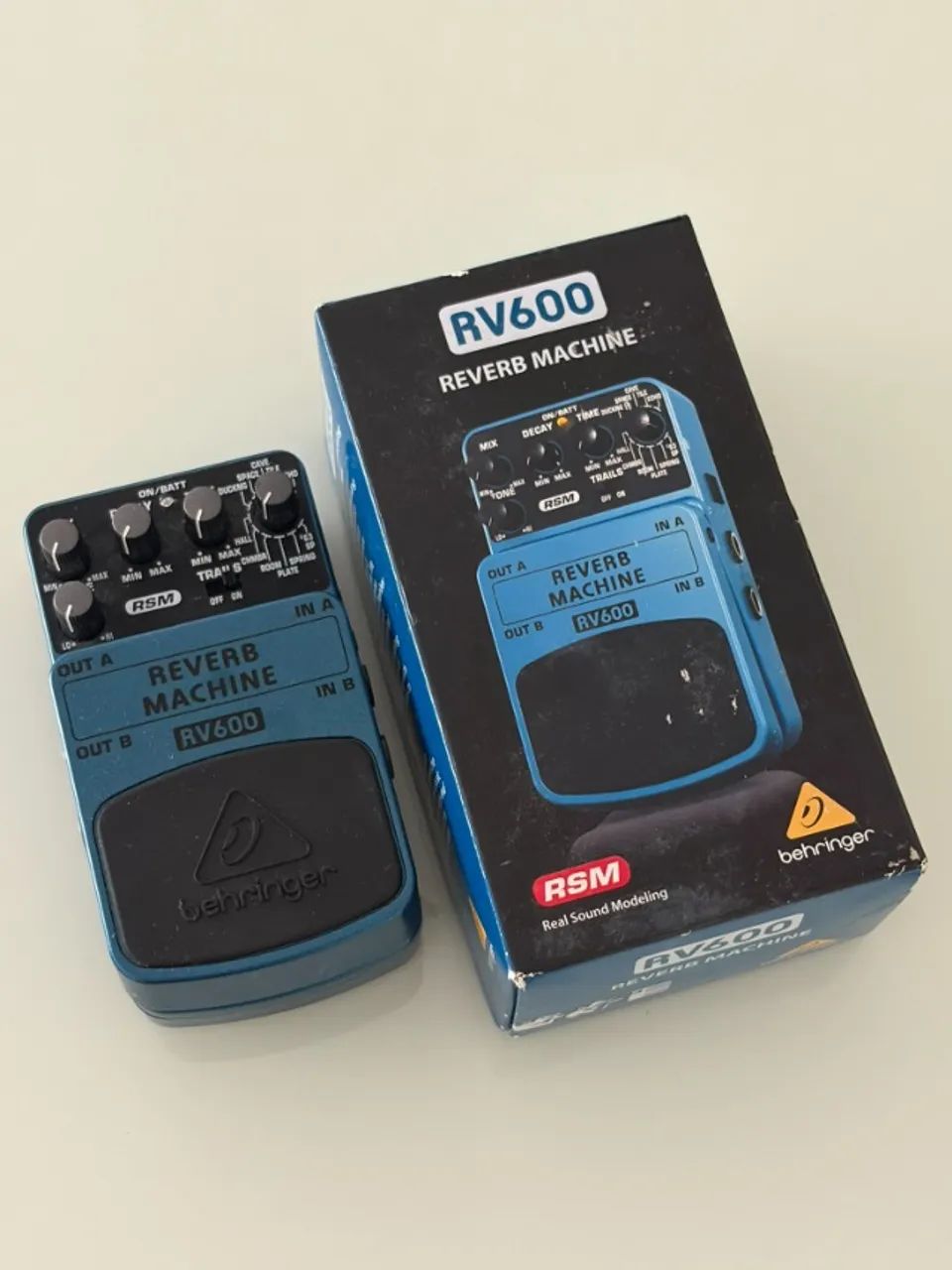 Pedal Reverb Machine RV600 - Behringer (relíquia) - Instrumentos