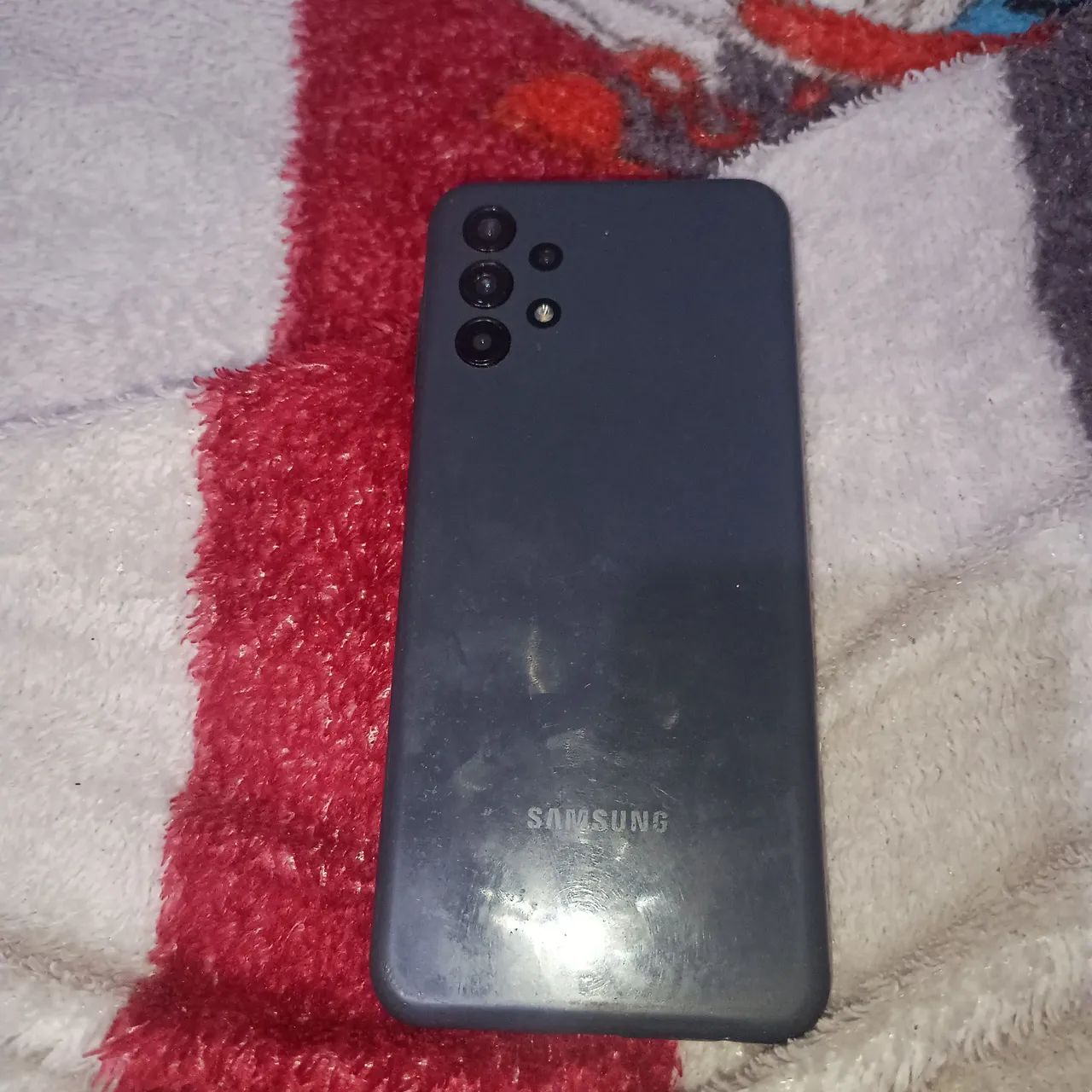 Vende-se celular Samsung Galaxy a 13 - Foto 2