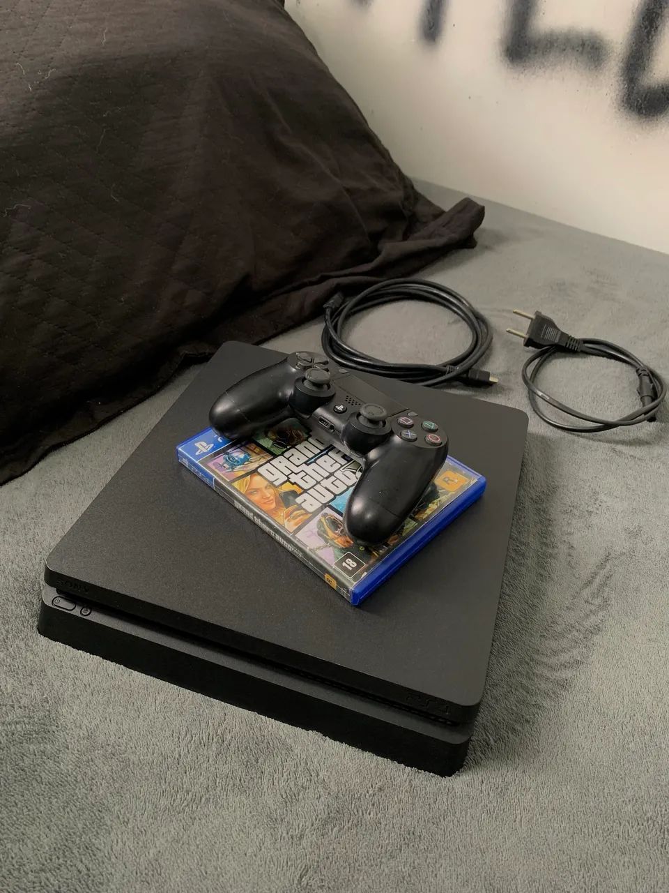 PLAYSTATION 4 SLIM COM 2 CONTROLES E GTA V - Foto 2