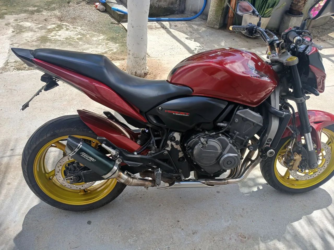 Hornet 2008 com ABS  31.000,00  - Foto 2