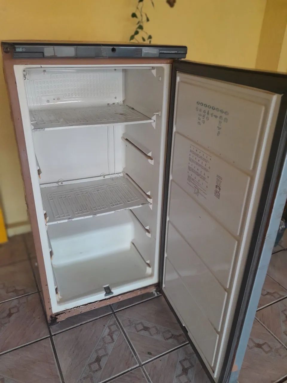 Freezer vertical - Foto 2