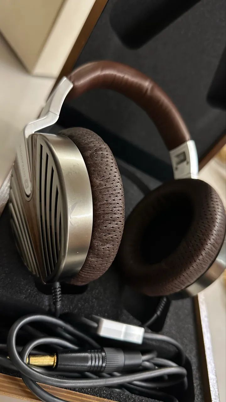 Ultrasone Edition 10 Limited - NOVO/SEM USO - Completo com Caixa