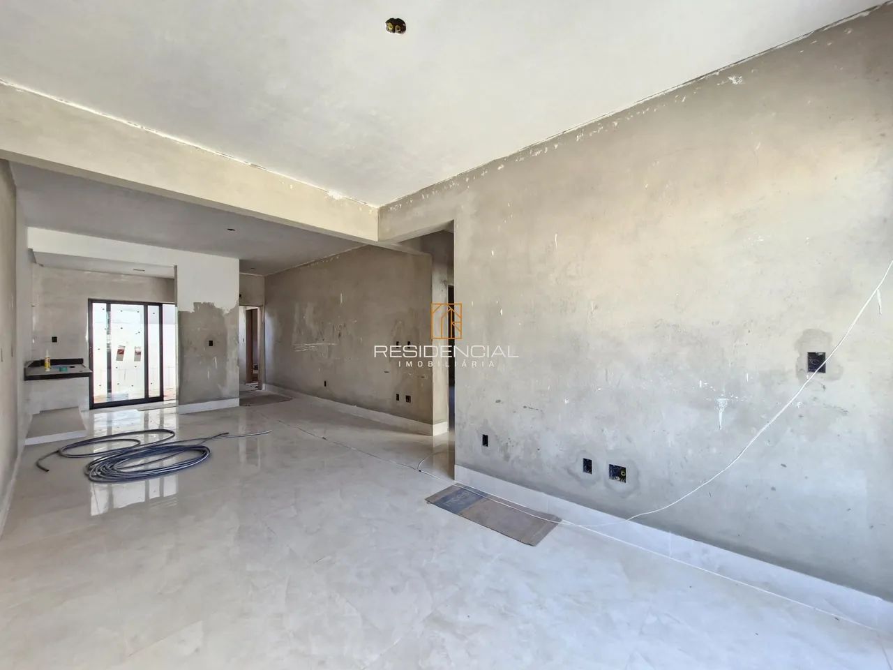 APARTAMENTO À VENDA  BAIRRO SIDIL