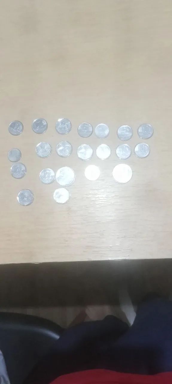 Várias moedas 