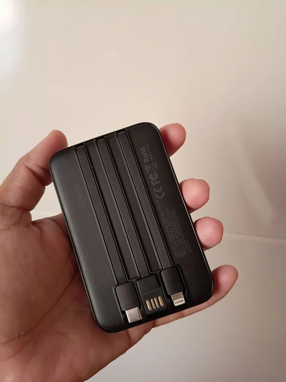 Carregador Portátil 10000mAh com indução e cabos - Foto 3