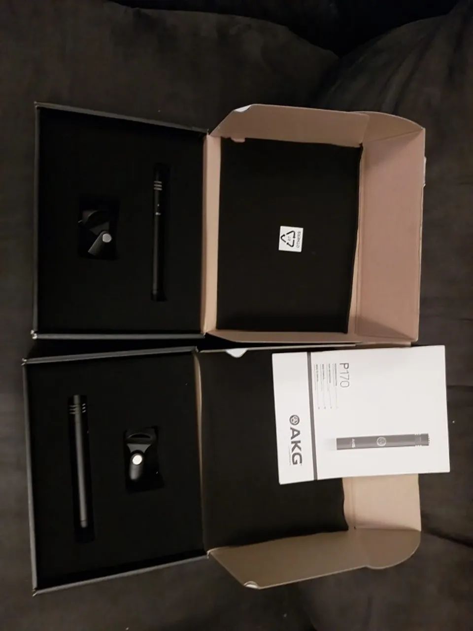 PAR DE MICROFONES AKG P170 - Foto 4