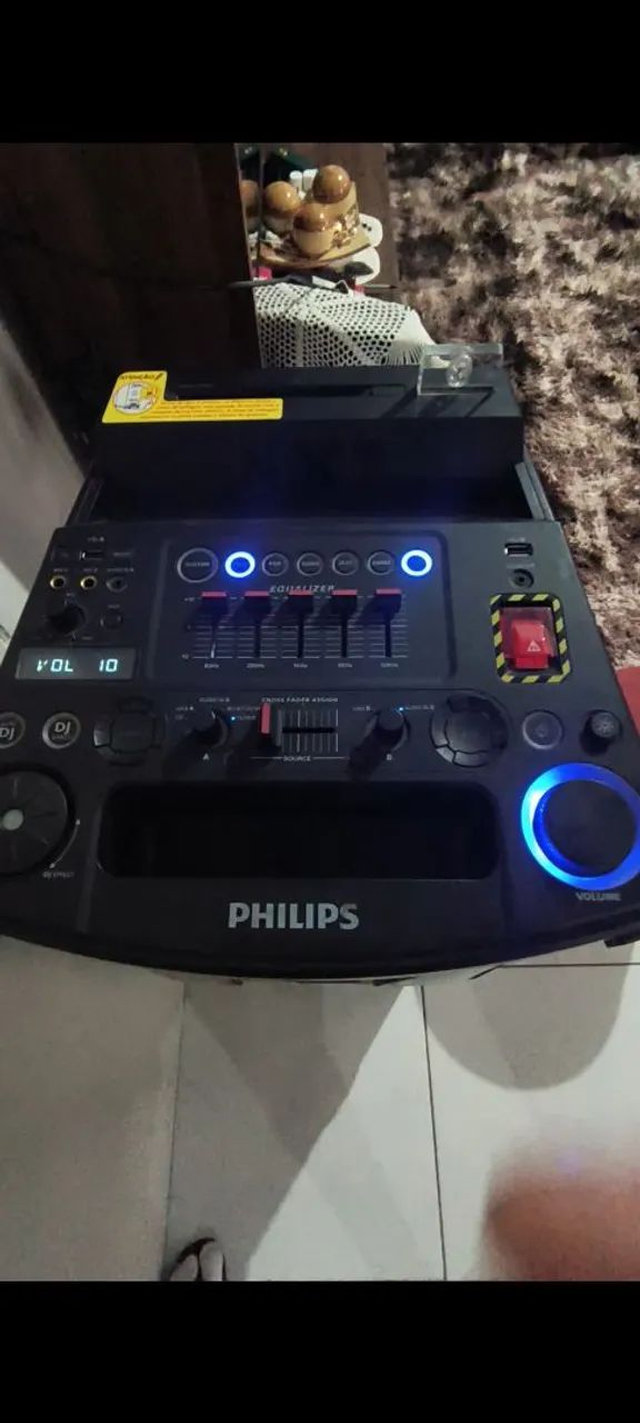 Mesa de DJ da caixa Philips nx7 funcionando 100% tenho como testar