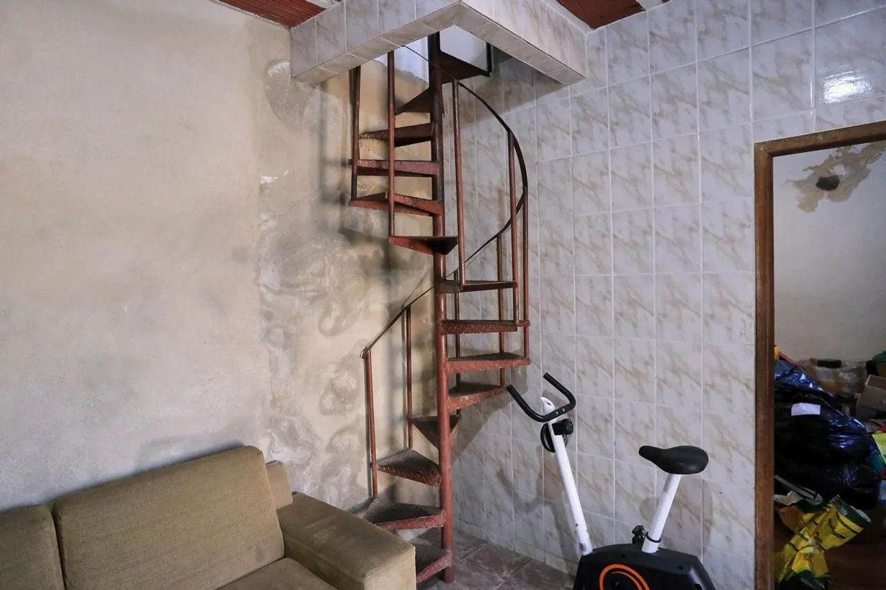 Casa à Venda - Concórdia, 3 Quartos, 200 m2 - Foto 2
