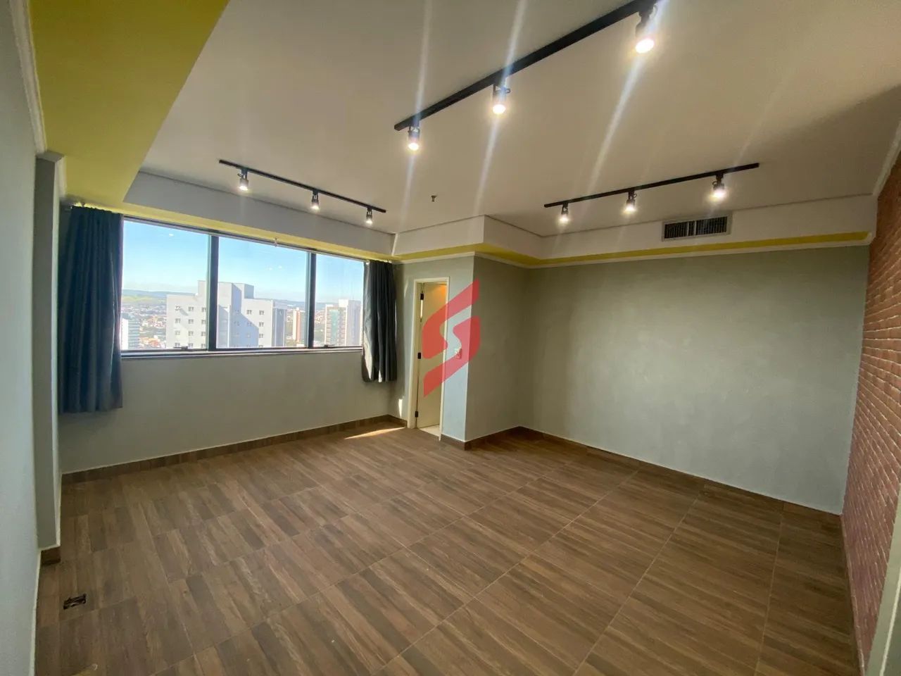 Conjunto / Sala em Centro - Sorocaba