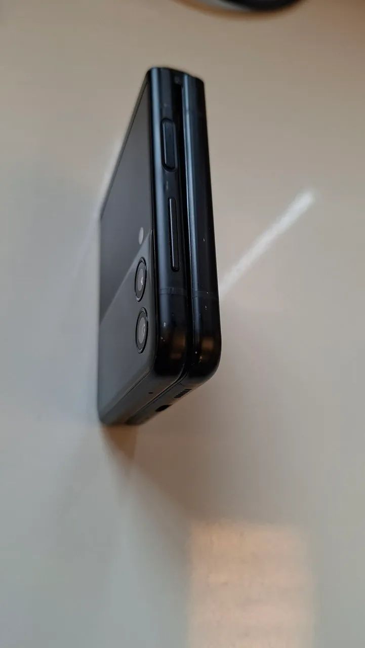 Samsung Galaxy Z Flip 3G - Foto 4