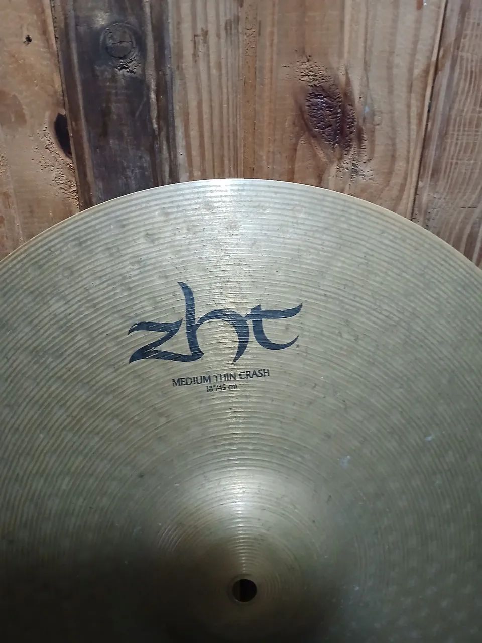 Prato de ataque 18 polegada zildjian ZHT - Instrumentos musicais