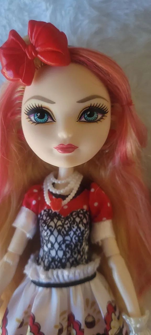 Boneca Ever After High Apple hat tastic party - Foto 2