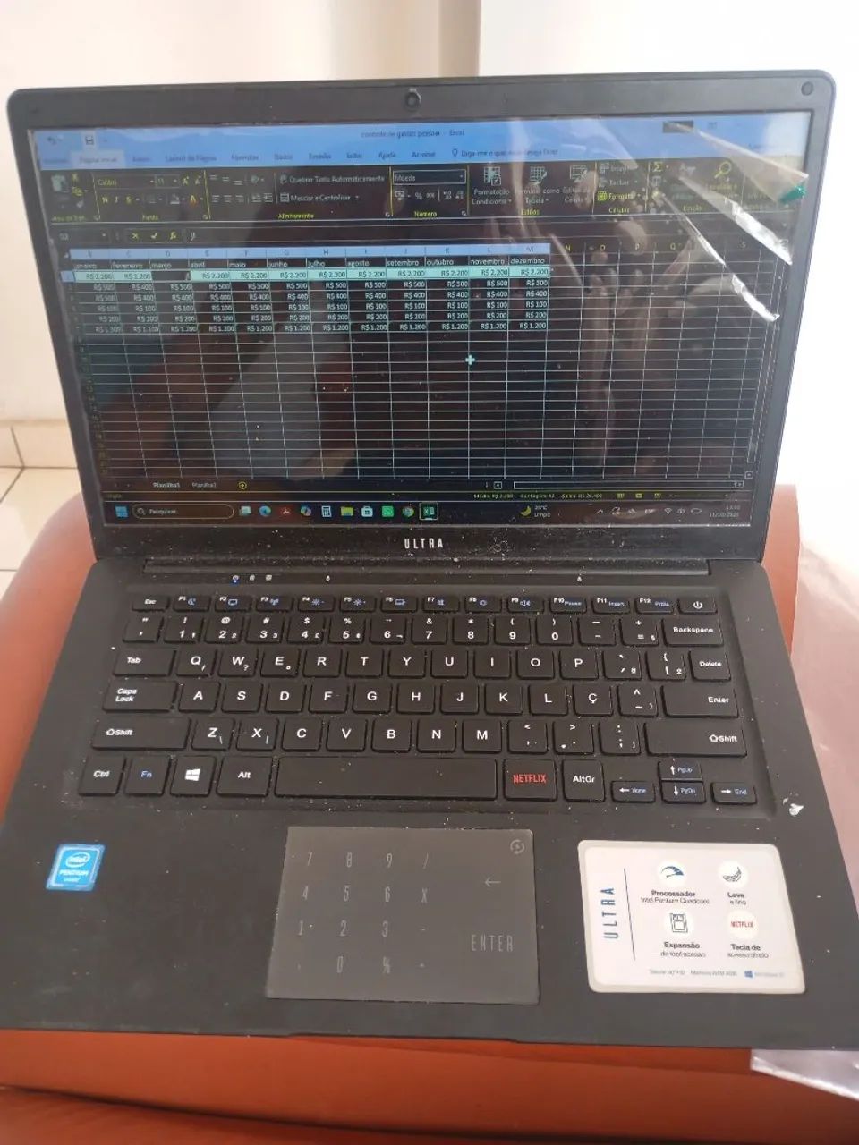 Notebook ultra usado 