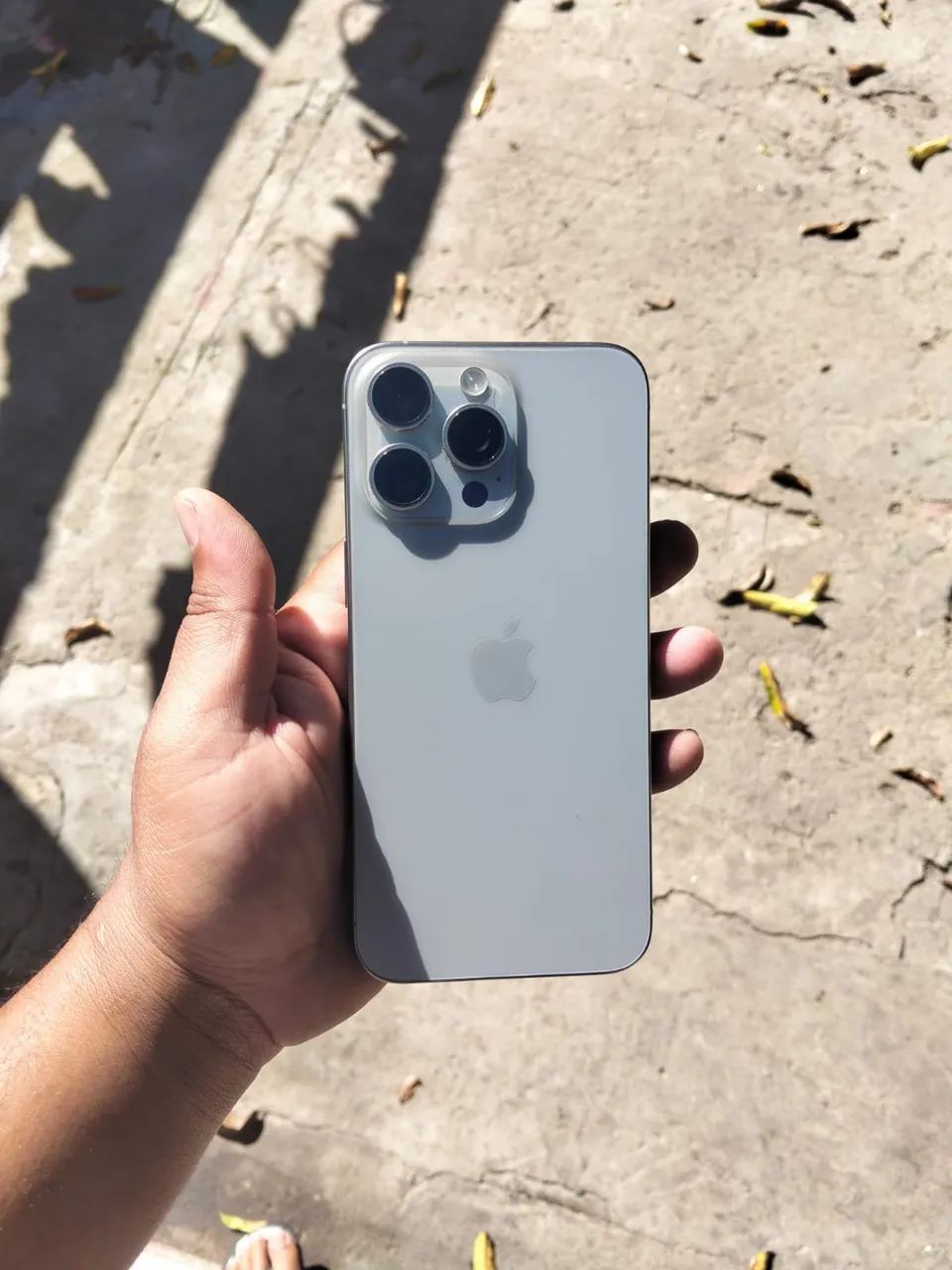 Vendo iPhone 15 pro max  - Foto 4
