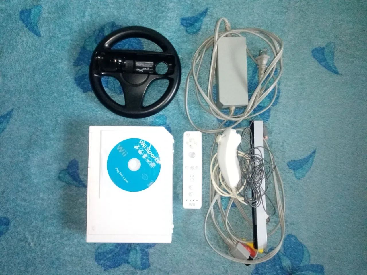 Nintendo Wii com Fonte,Cabos e Controle 