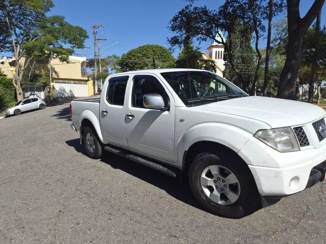 Nissan Frontier Frontier XE CD 4x4 2.5 TB Diesel 2013