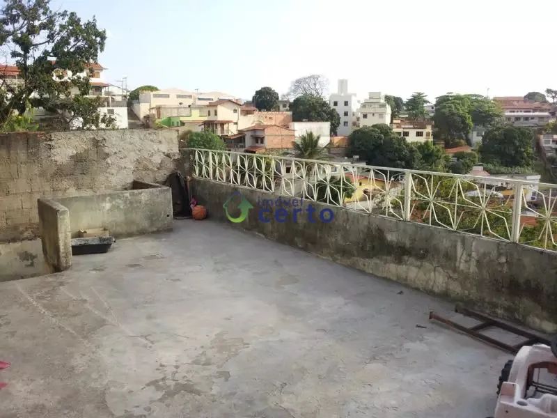 Lote / Terreno com 2 quartos à venda em Belo Horizonte