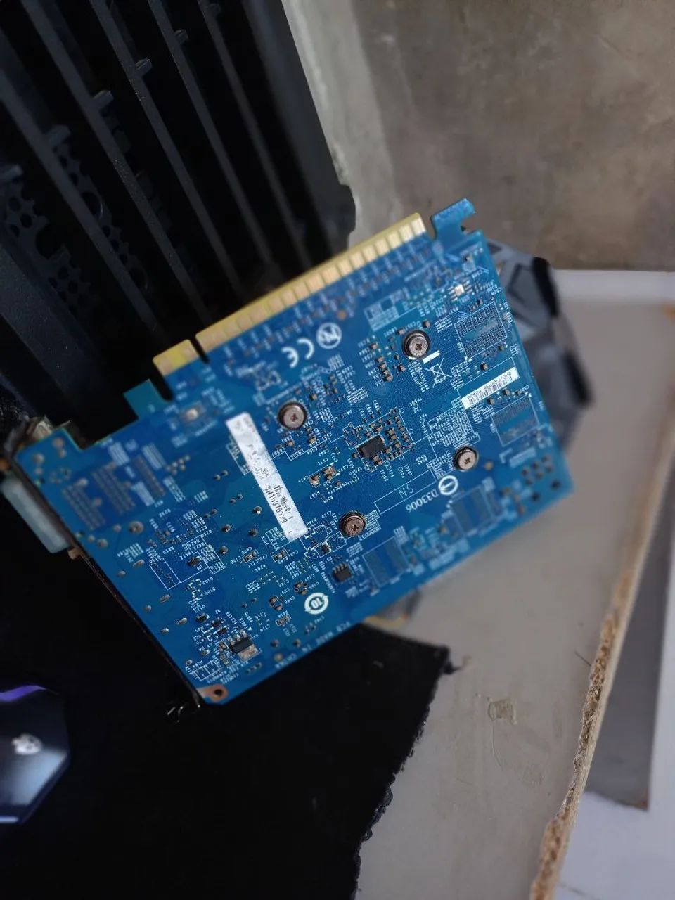 Placa de vídeo pra reparo ou sucata GTX 750ti - Foto 2