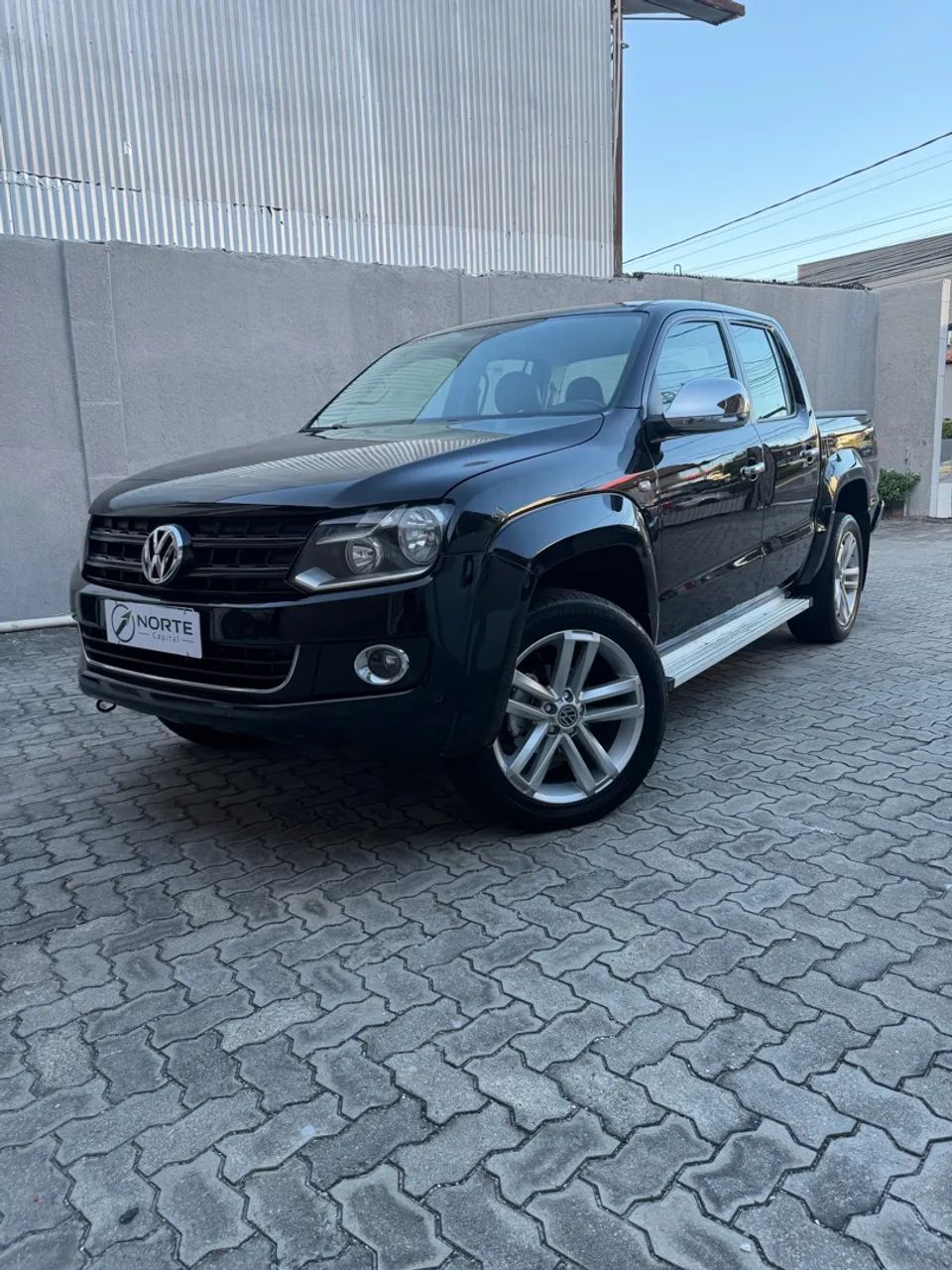 Volkswagen Amarok HIGH.CD 2.0 16V TDI 4X4 DIES. AUT 2014