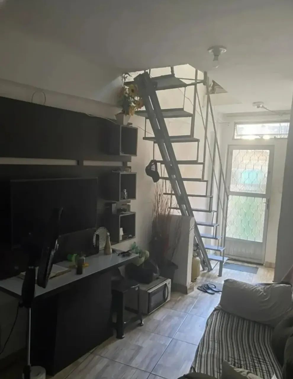 CASA COM 2 QUARTOS EM IRAJÁ - ACEITO ENTRADA