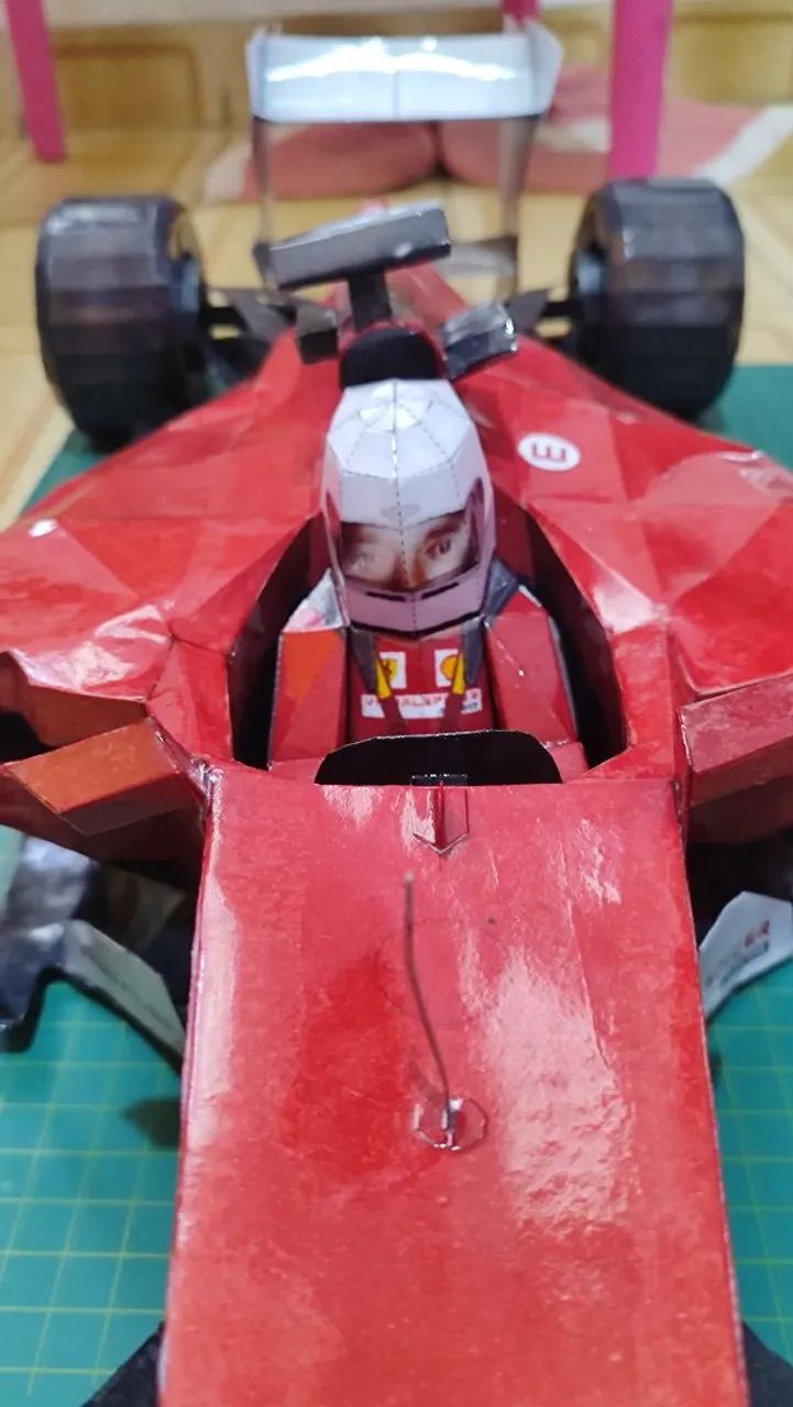 Carrinho Ferrari formula 1 papercraft  - Foto 5