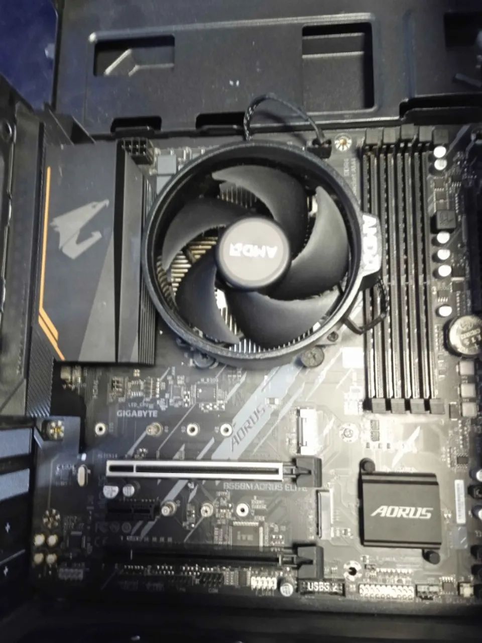 Kit Ryzen - B550 Aorus Elite + Ryzen 3 3200G + Gabinete - Foto 3