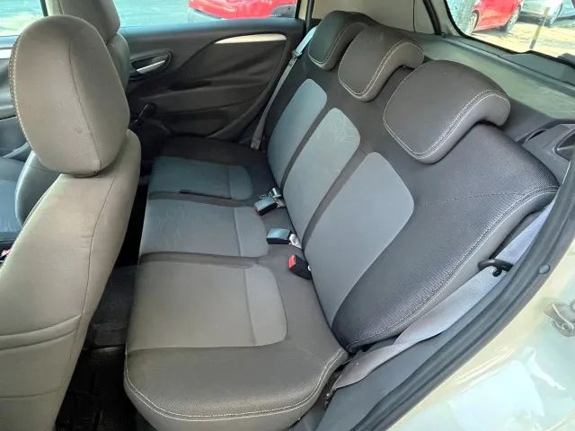 Fiat Punto Essence Dualogic 1.6 Flex 16V 5P 2014 - Foto 11
