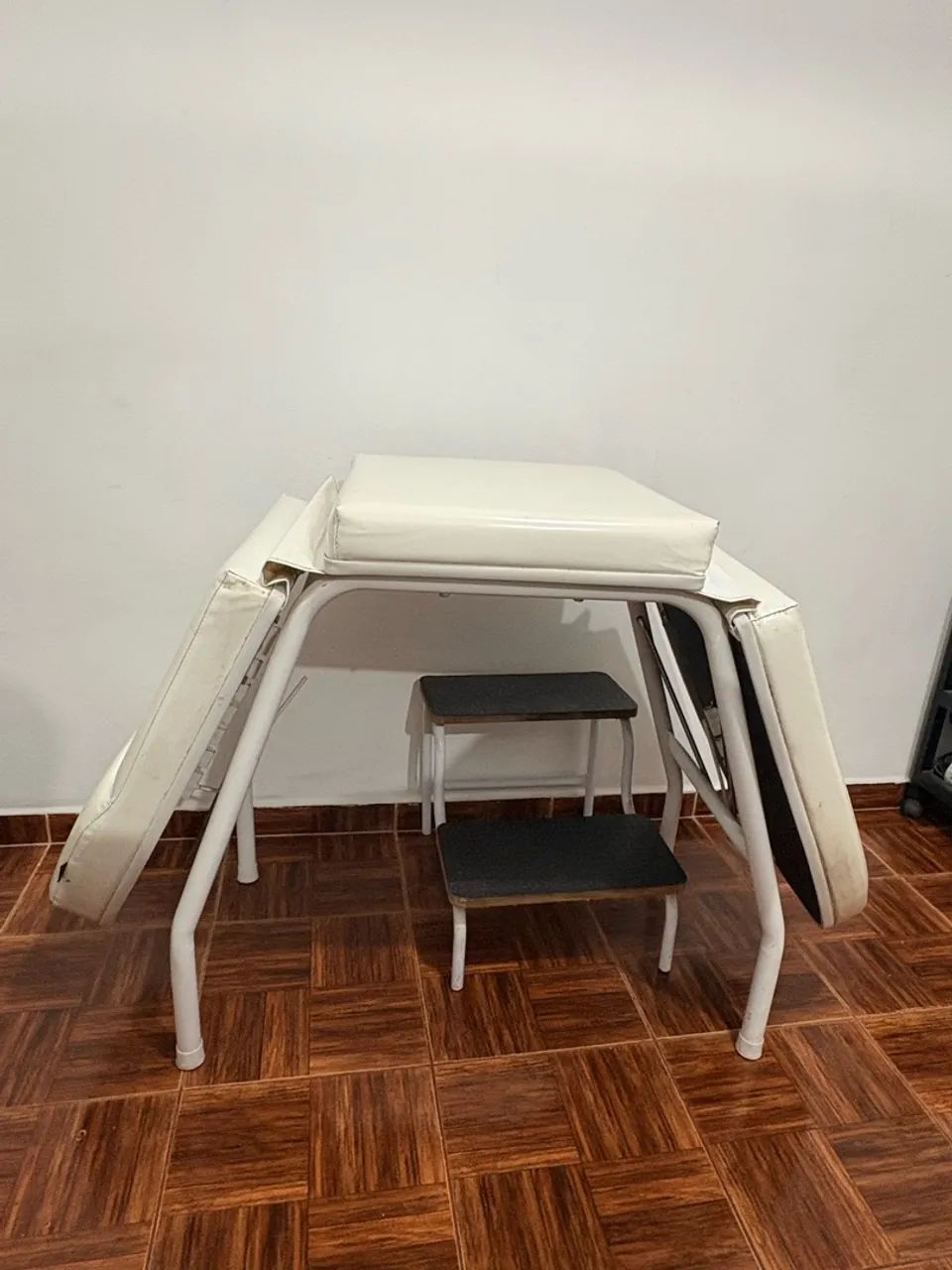 Maca reclinável branca - Foto 2