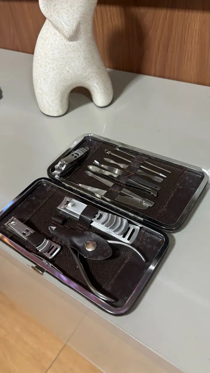 Kit de manicure e pedicure portátil 