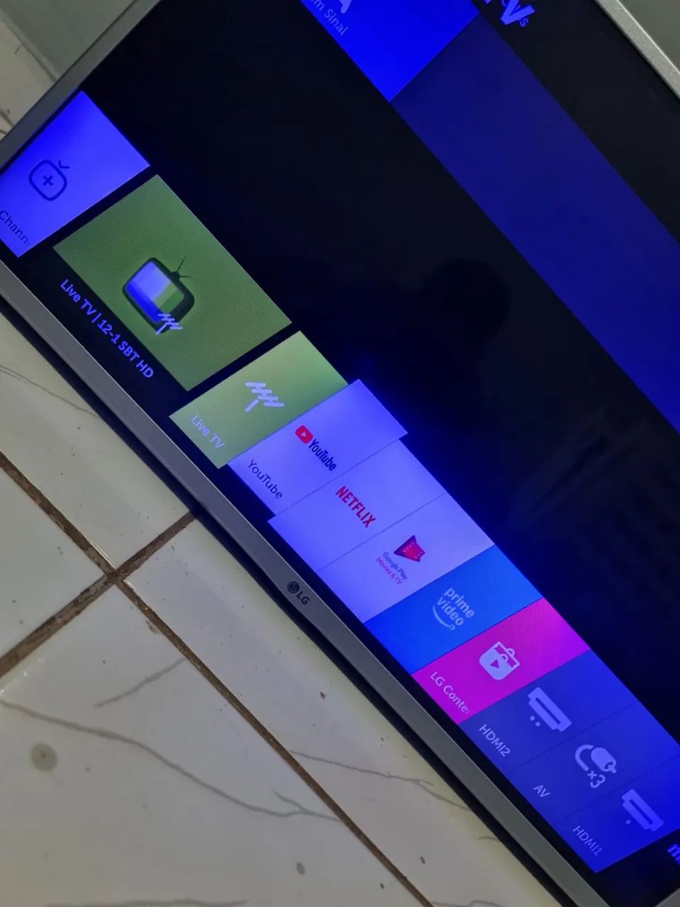 Vendo tv LG 32 smart  - Foto 5