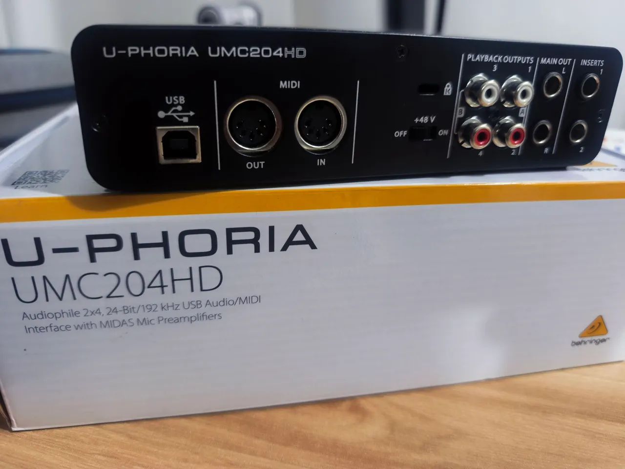 Interface de áudio Behringer um 204 HD - Foto 3