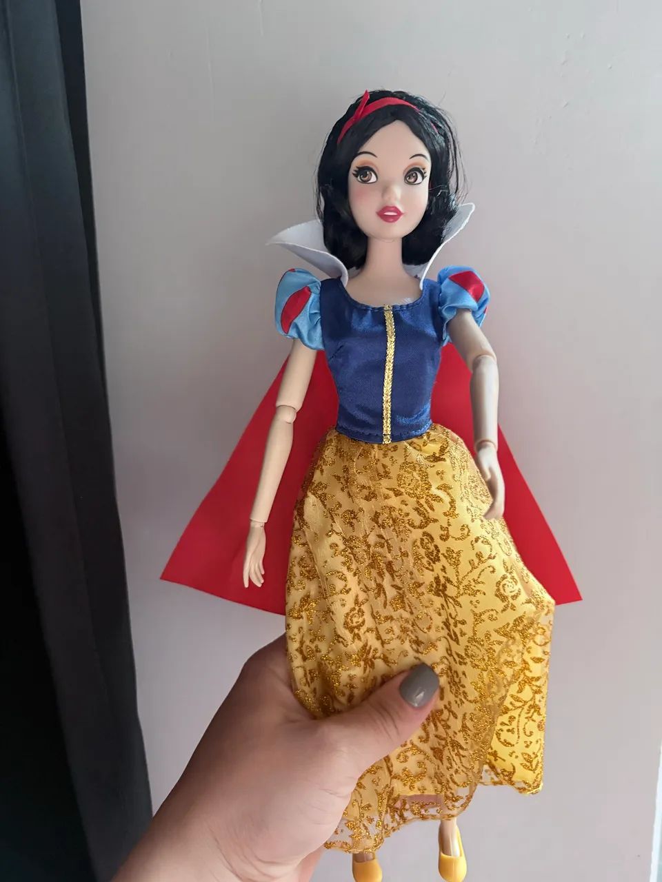 boneca branca de neve classic doll disney store - Foto 2