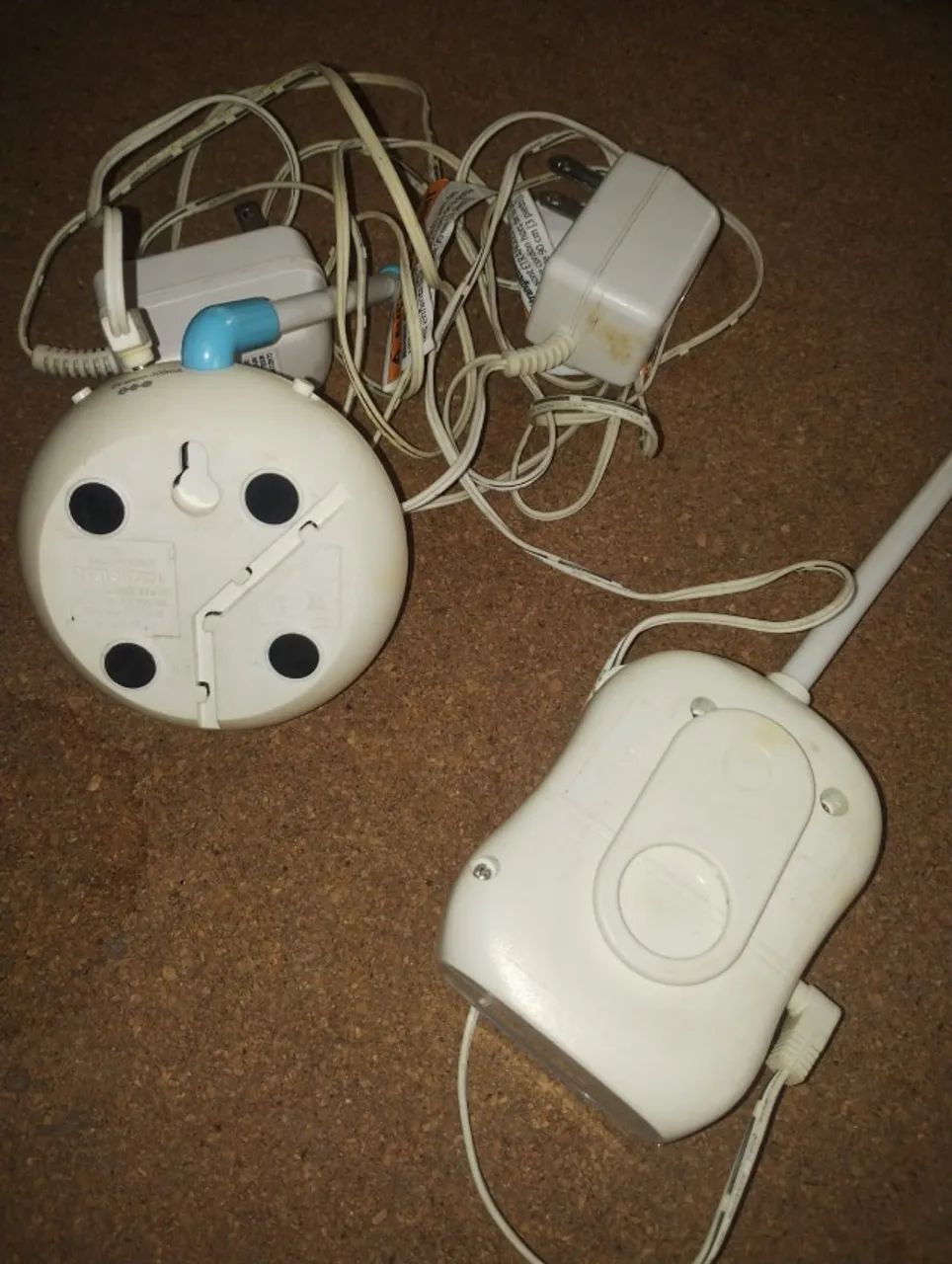 Babá Eletrônica First Years com Fio - Branco (Leia todo o anúncio) - Foto 2