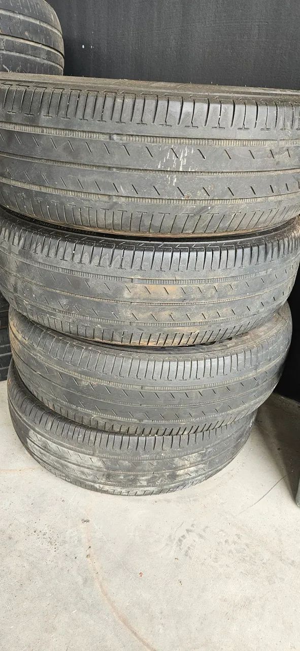 Vendo pneus bom estado aro15, ato 16 e aro18 - Foto 4