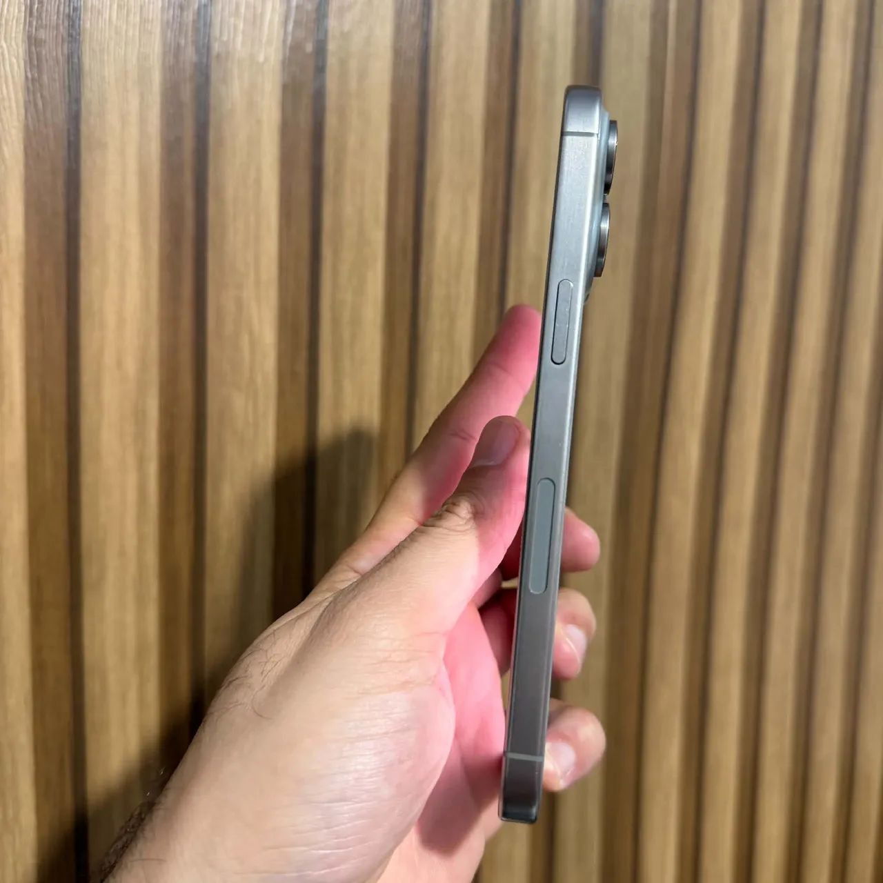 iPhone 15 Pro Max 256GB sem detalhe, com nota e carregador. - Foto 4
