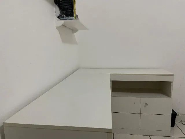 Escrivaninha cor branca  - Foto 2