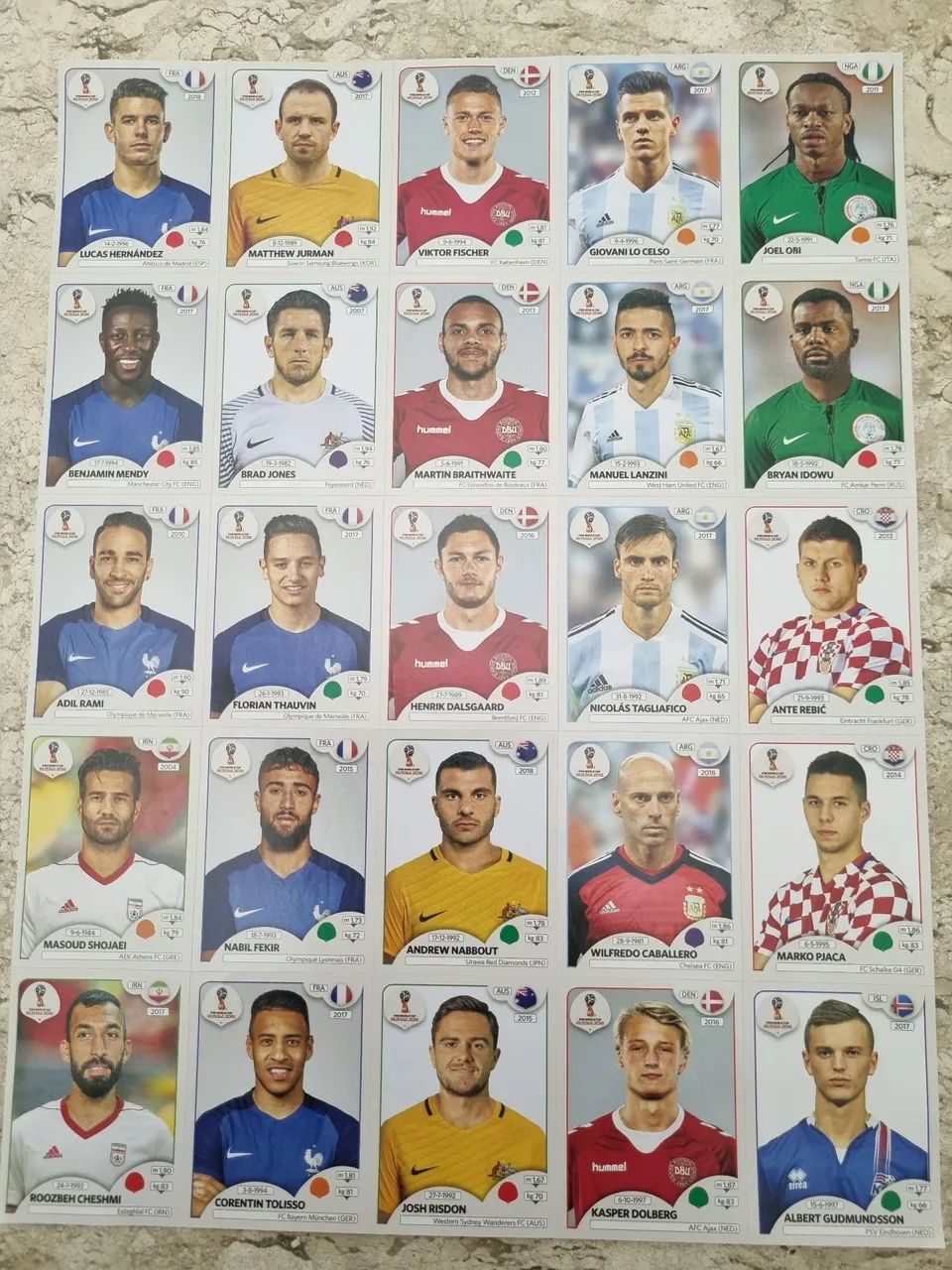 Figurinhas copa 2018, folha com 25..