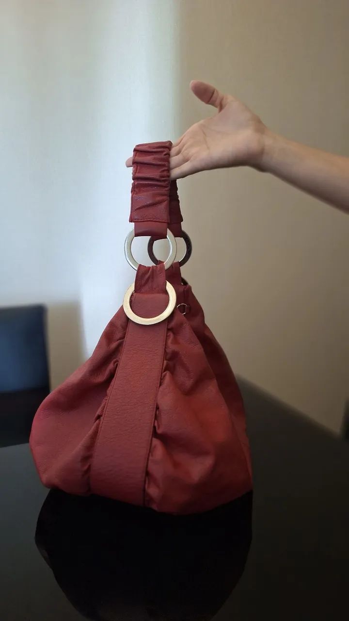 Bolsa vermelha Scamboo. - Foto 2