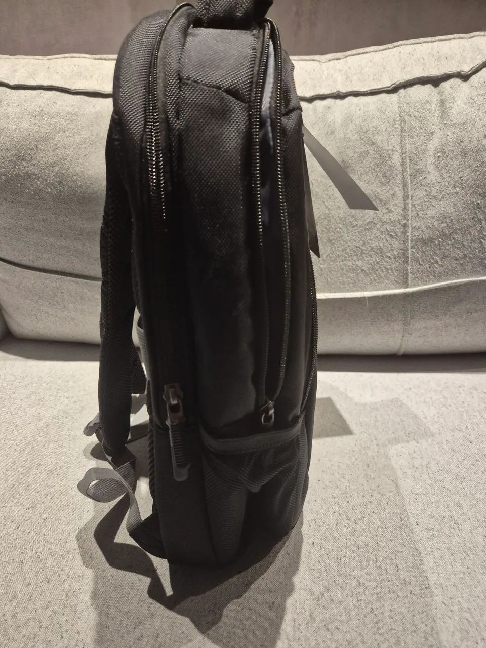 Mochila Victorinox Flyer 16" para Laptop - Mochila Slim para Negócios e Viagens - Oferta - Foto 4