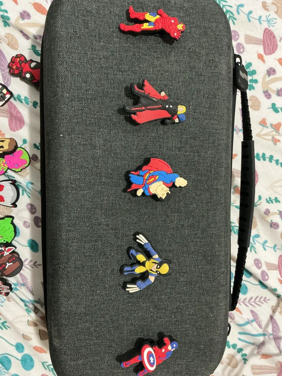 Pin super heróis Marvel para CROCS - Foto 2