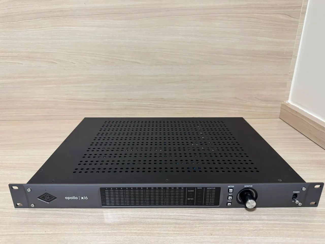Apollo x16 gen 1 thunderbolt