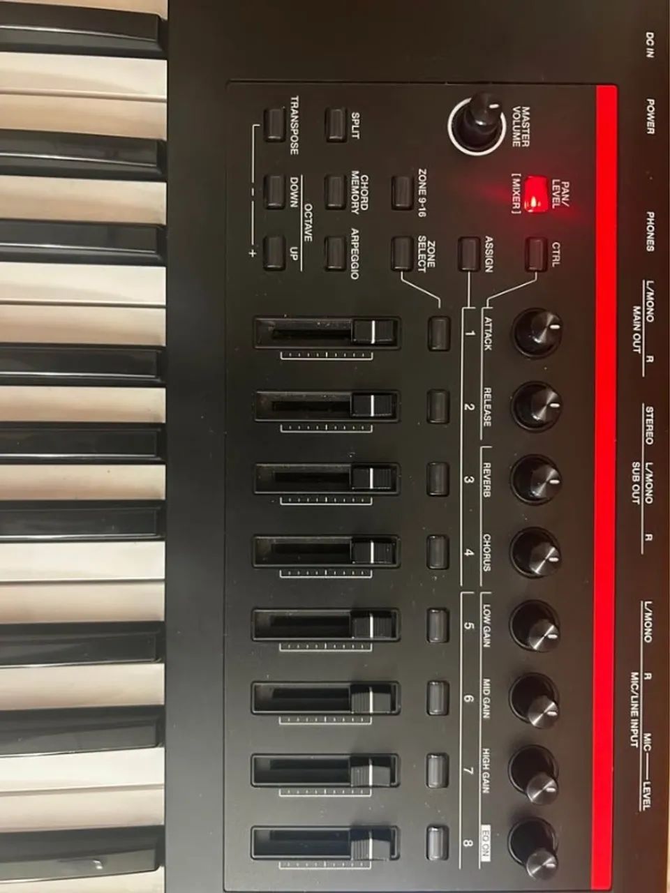 Roland Fantom 07 - Foto 4